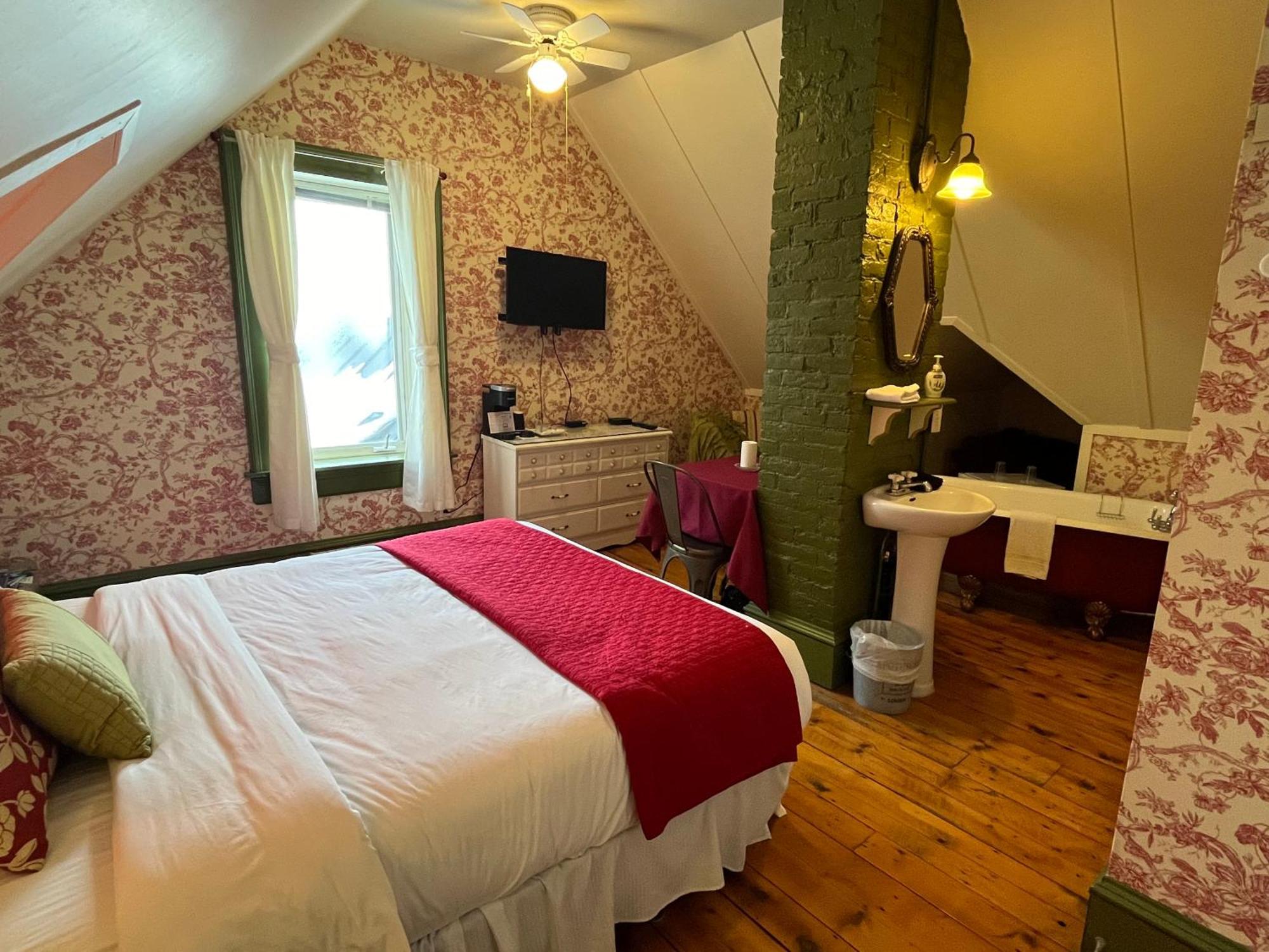 La Belle Victorienne Hotell Magog Exteriör bild